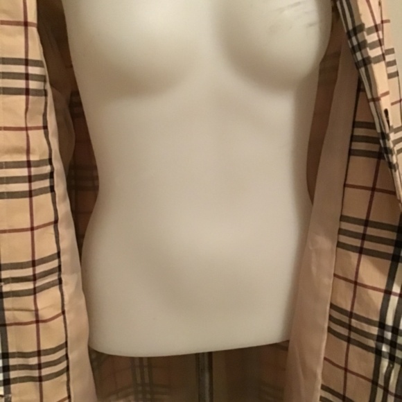 🔥Burberry, New condition, see photos, size 8, chest=21, length=34, sleeves=27 - Picture 6 of 14